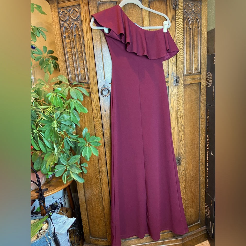 🔥 Lulus One-Shoulder Ruffled A-line Maxi Dress